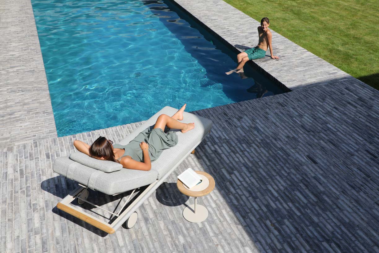 Alsidig justerbar udendørs chaiselong til poolen og terrassen – vejr-bestandig, ergonomisk komfort